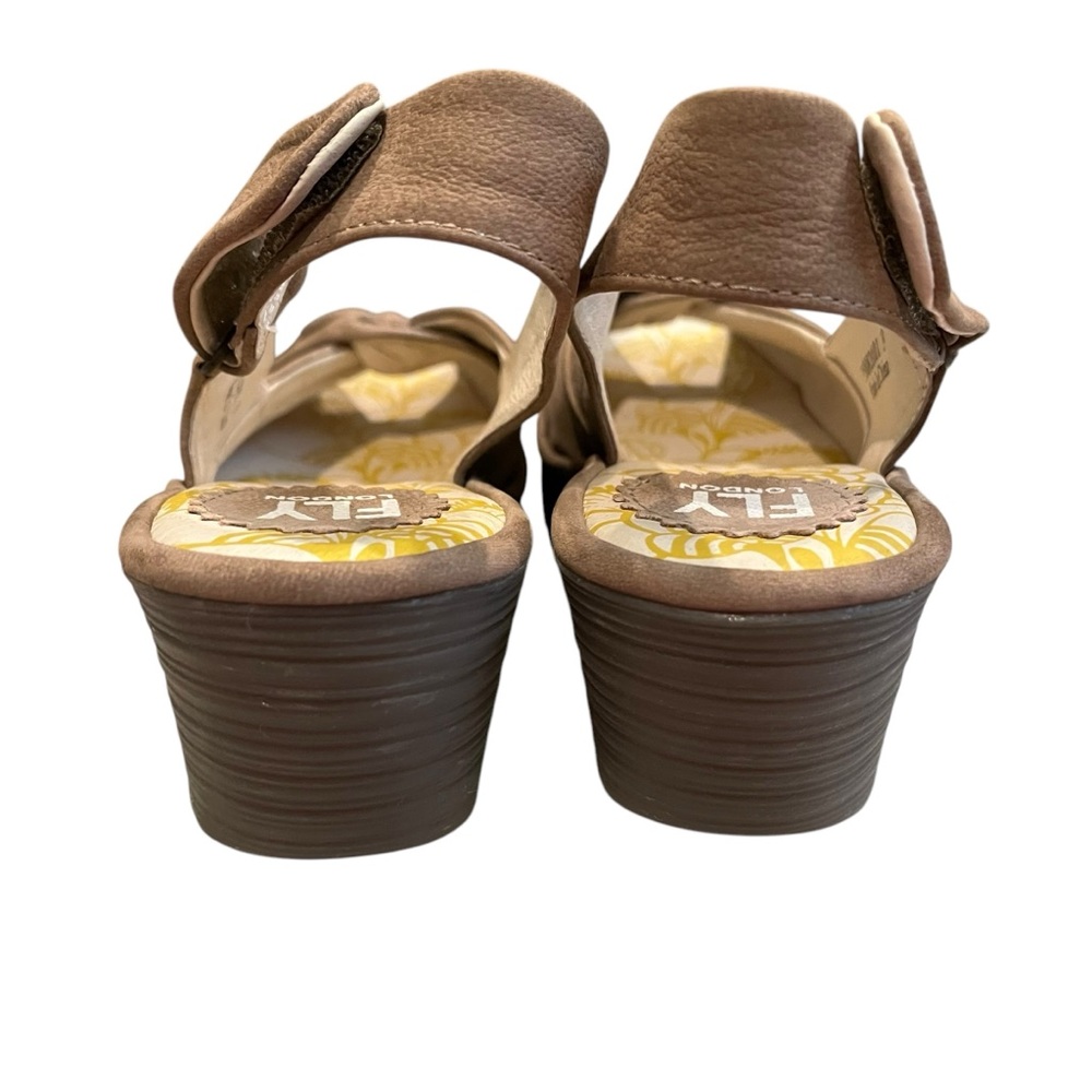 FLY London Yates Taupe Nubuck Wedge Sandal, Sz 39 - Picture 12 of 15